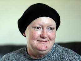 Colwyn Bay mum Vicky Lowe loses cancer battle