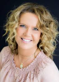 Terri Mcfarland's Instagram, Twitter & Facebook