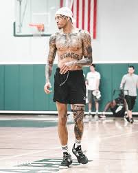 Slymthugg In 2020 Nba Fashion Kelly Oubre Chest Tattoo Men
