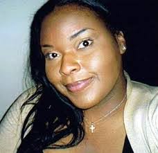 Elisa Wilson's Instagram, Twitter & Facebook