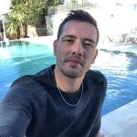 60+ perfiles de «Carlos Chamorro»