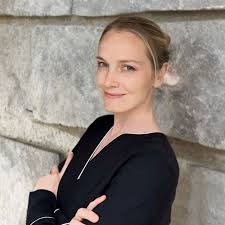 Amazon.com: Andy Holmes: books, biography, latest update