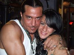 Amber Huckins's Instagram, Twitter & Facebook