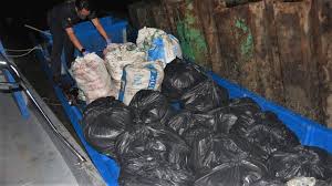 Kegiatan itu terbongkar dengan kejayaan polis menahan 10 pekerja kedai makan warga thailand di sebuah pangsapuri di seksyen 17, shah alam, selangor. Optkeypkxmm 6m