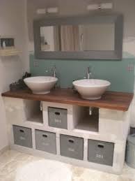 Le mobilier clair agrandit visuellement la pièce. Pour Gagner De La Place Vous Deci De Fabriquer Un Meuble De Lavabo Salle De Bain Exotique Re Meuble Salle De Bain Lavabo Salle De Bain Meuble De Salle De Bain