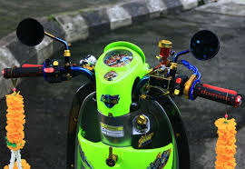 Modifikasi scoopy vespyy biaya 10 juta modifikasi honda scoopy memang sudah banyak dilakukan oleh para pemilik honda. Modifikasi Honda Scoopy 2011 Konsisten Di Jalur Otrestyle Modify Kian Mewah Dan Estetik