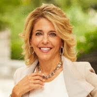 Betsy Stern's Instagram, Twitter & Facebook