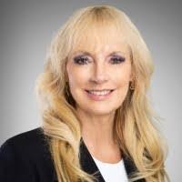 Jenny Spinner's Instagram, Twitter & Facebook