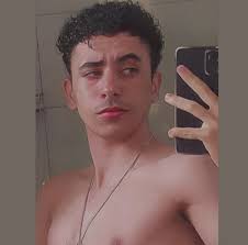 The video is “no country starts with the letter A and doesn't also end with  the letter A”. Someone even said “Africa” further down the comments. Also  worth mentioning that America starts