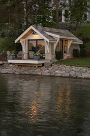 50 Rustikales Modernes Seehaus Mit Privilegiertem Hausdesign 2019 1 Petite Maison Bois Maison Chalet Rustique