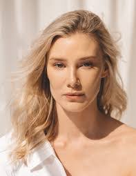 Kelly Gillespie's Instagram, Twitter & Facebook