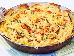 Auflauf Mit Susskartoffeln Zucchini Tomaten Und Kase Rezept Rezepte Einfache Gerichte Hauptspeise