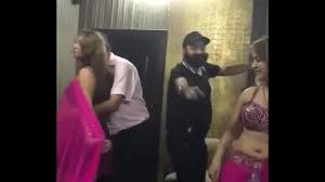Desi mujra dance at rich man party - XNXX.COM