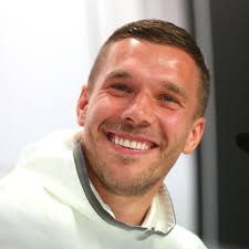 Maybe you would like to learn more about one of these? Lukas Podolski Kritik Fur Foto Mit Seinen Kindern Gala De