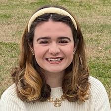 Emily Grayson's Instagram, Twitter & Facebook