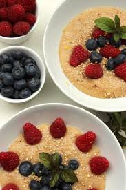 Amaranth Fruhstuck Mit Power Beeren Ein Sommer Fruhstuck Rezepte Dessert Rezepte Schnell Kalorienarmes Essen