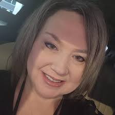 What are some recommendations for vinyl siding repair due to wind damage?