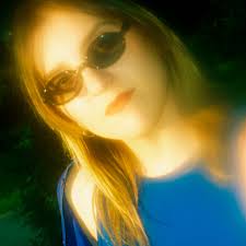 Courtney Bailey · Artist Profile