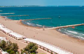 Ce sont là d'immenses plages de sable fin qui s'étendent sur plus de 2km. Die Strande Veneziaunica City Pass