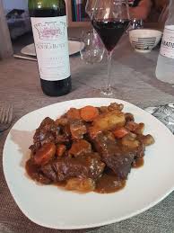 Boeuf Bourguignon La Cuisine De Galou En 2020 Bœuf Bourguignon Plat Bourguignon