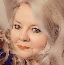 Is fheee anyone who could cut this right now and take it away pls . Need  quotes pls . Gosport area