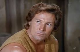 Who is William Smith dating? William Smith girlfriend, wife