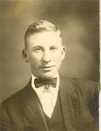 Earl Ashleigh Royer (1893-1943)