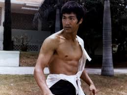 A sárkány közbelép videa film letöltés 1973 néz online hda sárkány közbelép 1973 teljes film online magyarul a történet középpontjában bruce lee áll, akit a harcművészetek szakértőjeként felkérnek arra, hogy épüljön be egy kábítószerkereskedő hálózatba. Csuszott Cipo Portre Zold Tang Lung Bruce Lee Teljes Film Magyarul Softcopymusic Com
