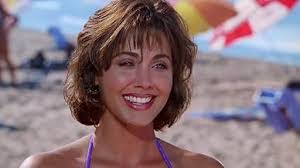 Anna Beach's Instagram, Twitter & Facebook