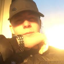 Looking at a Rocco to buy ... Guy selling says it needs Electric rear  shocks, how much will they cost? Also the rear spring arms and bolts?  Thanks 👍🏻