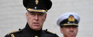 İngiltere'de Andrew'un son kalan unvanı da alınıyor