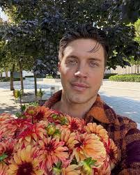 Caitlin Ebert's Instagram, Twitter & Facebook