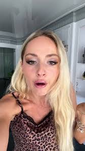 Natalie Haight's Instagram, Twitter & Facebook