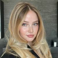 2300+ "'elle" profiles