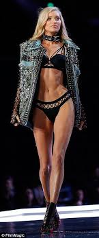 In 2015, she was announced as one of 10 new victoria's secret angels. Elsa Hosk Is Being Body Shamed For Being Too Thin Daily Mail Online