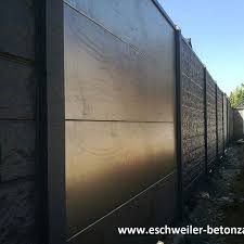 Was Fur Eine Kombination Metallelemente Im Betonzaun Betonzaun Kowalewski Zaun Metall Gartengestaltung Inovation Dek Betonzaun Instagram Beitrage Zaun