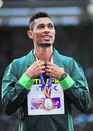 Wayde van niekerk is a south african track and field sprinter who competes in the 200 and 400 metres. Operation Bei Wayde Van Niekerk Vorarlberger Nachrichten Vn At