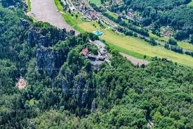 Die ersten kletterwege ging ich im elbsandstein, an einem langem sommerwochenende. Lohmen Elbsandstein Gebirge Batei Els 5590230620 Die Schonsten