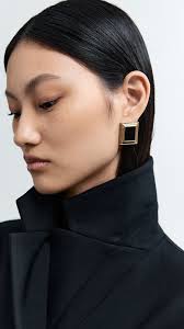 Beverly Black Earrings