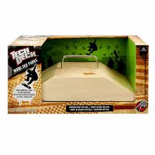 Tech deck, real graphics from real skate brands. Toys Hobbies Tech Deck Sls Pro Series Skate Park New Fun Box With Rail And Signature Pro Action Figures