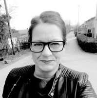 Linda Hedin's Instagram, Twitter & Facebook