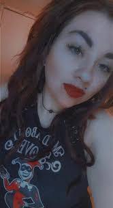 Trisha Rutherford's Instagram, Twitter & Facebook