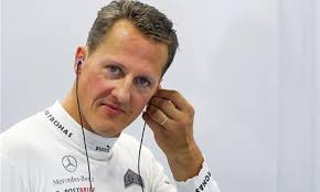 F1 legend michael schumacher has left hospital in grenoble and is no longer in a coma following his schumacher was placed in a medically induced coma after suffering a severe head injury in a. Schumacher Liegt Wohl Im Wachkoma Panorama Nachrichten Mittelbayerische