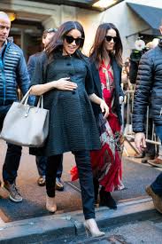 Jun 08, 2021 · meghan markle and prince harry introduced baby lilibet to queen in video call: Meghan Markle Cradles Baby Bump Outside Her Baby Shower In New York City See The Photos Meghan Markle Style Meghan Markle Fashion