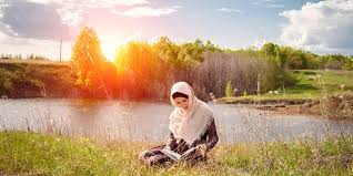 Saat mengalami suatu cobaan atau masalah yang sangat berat sehingga membuat hati menjadi tidak tenang, gelisah, dan lain sebagainya, maka cobalah untuk tetap. 8 Cara Menenangkan Hati Dan Pikiran Yang Gelisah Dalam Islam
