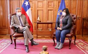 Jamás mis palabras quisieron ofender a los trabajadores y menos presionar a las personas a trabajar más años. Presidente De La Corte Suprema Se Reune Con Fabiola Campillai Victima De Trauma Ocular Me Preocupa La Excesiva Demora G5noticias