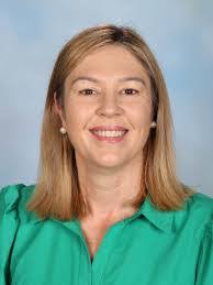 Karen Semple's Instagram, Twitter & Facebook