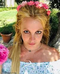 Britney jean spears (born december 2, 1981) is an american singer, songwriter, dancer, and actress. Britney Spears Hopes Kids Nowadays Realize There Is Way More To Life Than Technology Latest Celebrity News