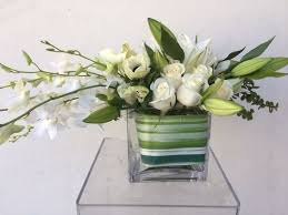 Maybe you would like to learn more about one of these? 50 Beautiful Flower Vase Arrangement For Your Home Decoration Page 23 Of 51 Soopush Fresh Flowers Arrangements Contemporary Flower Arrangements White Flower Arrangements