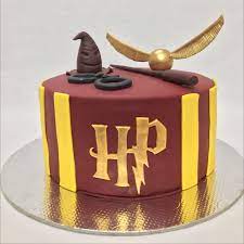 Online Customized Harry Potter Theme Cakes For Birthday Harry Potter Theme Cake Harry Potter Birthday Cake Harry Potter Theme Birthday